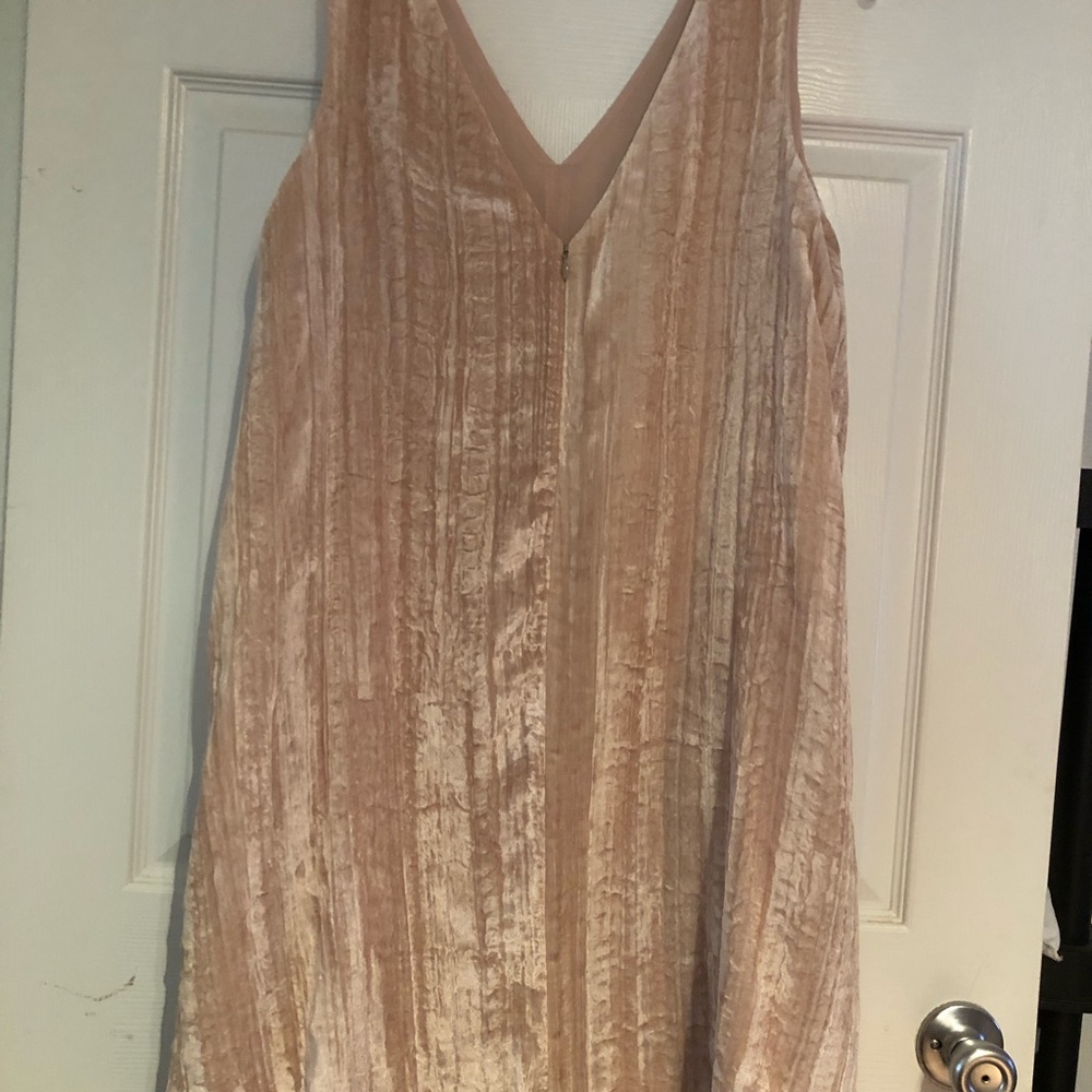 Fully Lined View 4